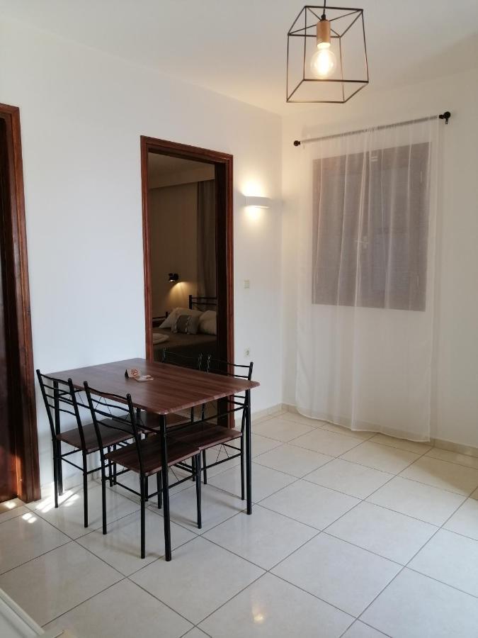 Oasis Apartments Livadia  Exterior foto